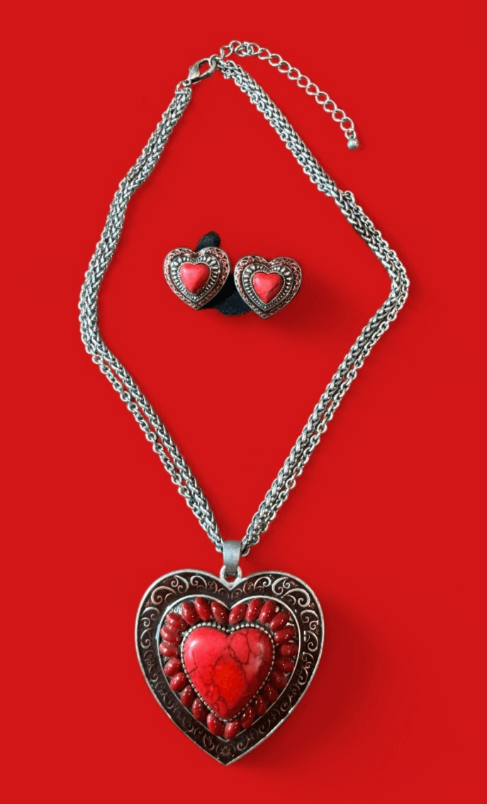 Vintage Red Heart Pendant Necklace with 16" Chain and Matching Earrings - Thumbnail 3