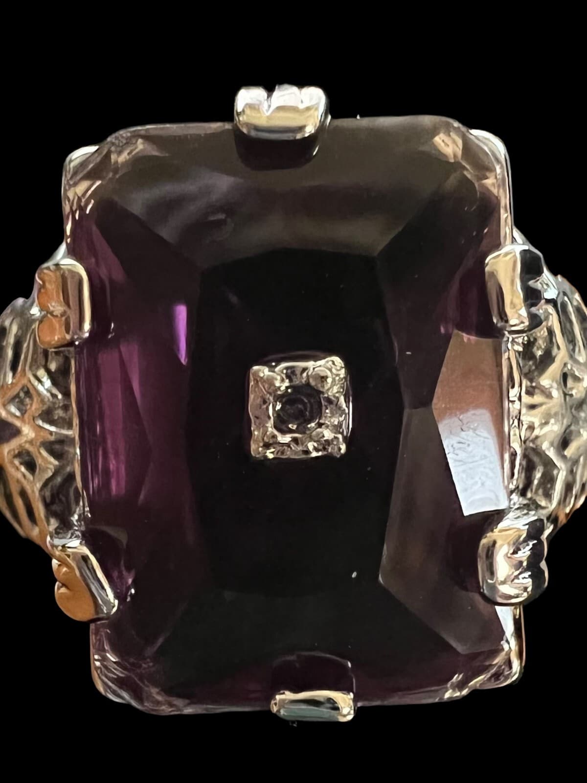 Fashion Jewelry Silvertone Amethyst Stone with Center Stone Size 8.75 - Thumbnail 3