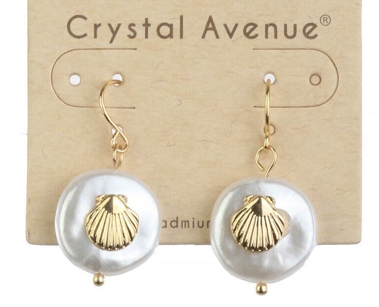Fashion Jewelry Pearl/Sea Shell Earring 1 ½’ Drop - Thumbnail 3