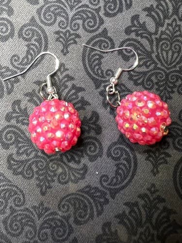Vintage 60's Style Bright Pink Bead Earrings 1" Drop - Thumbnail 2