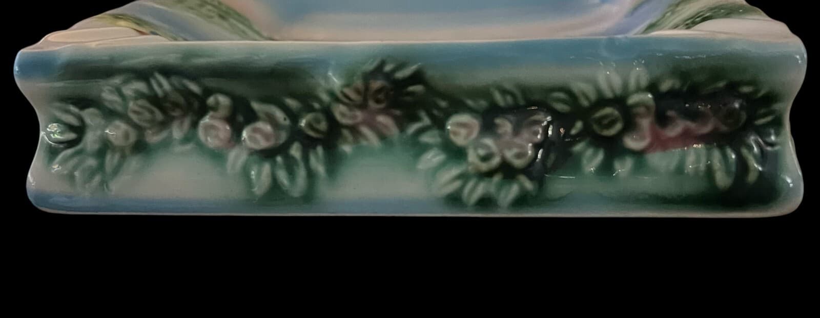 Vintage Niagara Falls Canada Souvenir Ashtray Raised Image - Thumbnail 3