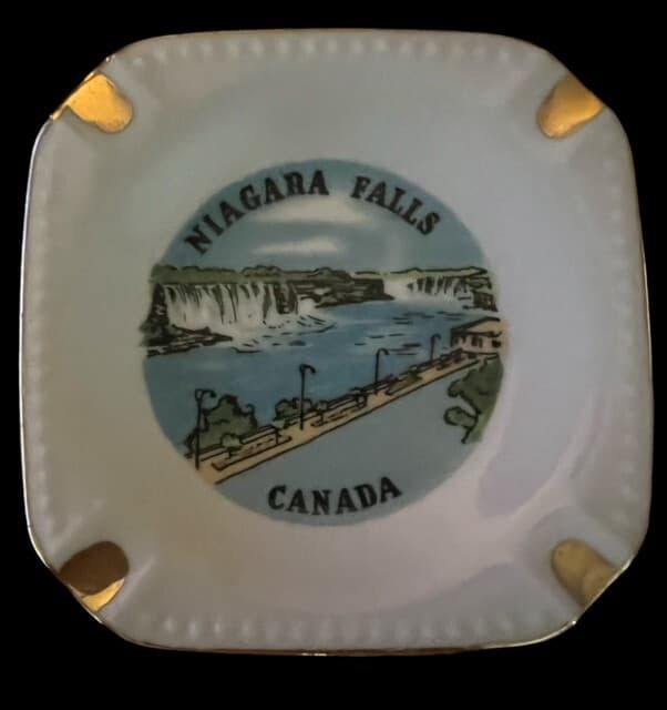 Vintage Niagara Falls Canada Souvenir Ashtray - Thumbnail 2