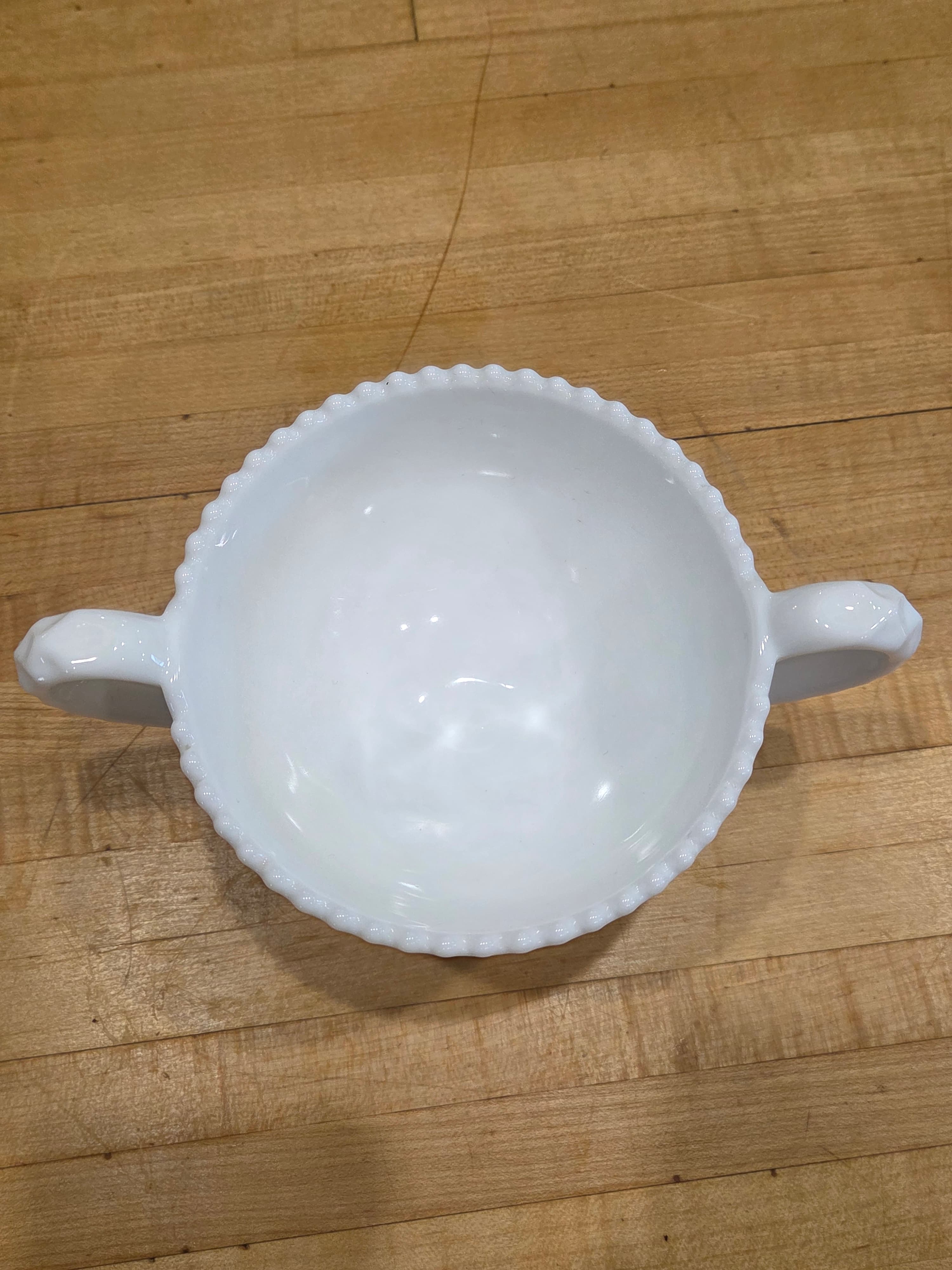 Vintage LE Smith White Milk Glass Star of David Pedestal Open Sugar Bowl - Thumbnail 2