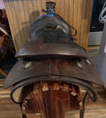 Used 15" Trophy Roping Saddle - Stamped “Roy Deen Team Roping Heeler” - Thumbnail 4