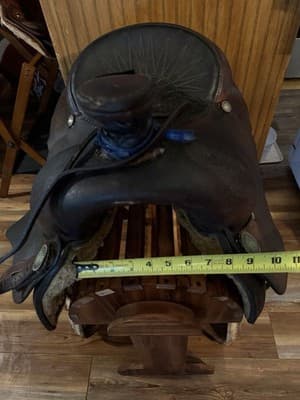 Used 15" Trophy Roping Saddle - Stamped “Roy Deen Team Roping Heeler” - Thumbnail 8