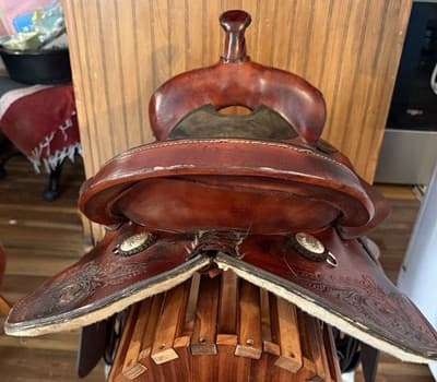 Used 15" Easy Rider Maker Action Co Pleasure Saddle - Thumbnail 4