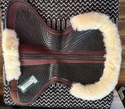 Acavallo Close Contact Twin Sided Gel Saddle Pad Half Sheepskin Edge, Size 3 - Thumbnail 5