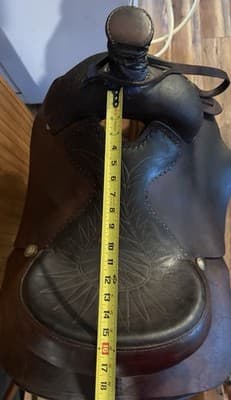 Used 15" Trophy Roping Saddle - Stamped “Roy Deen Team Roping Heeler” - Thumbnail 9
