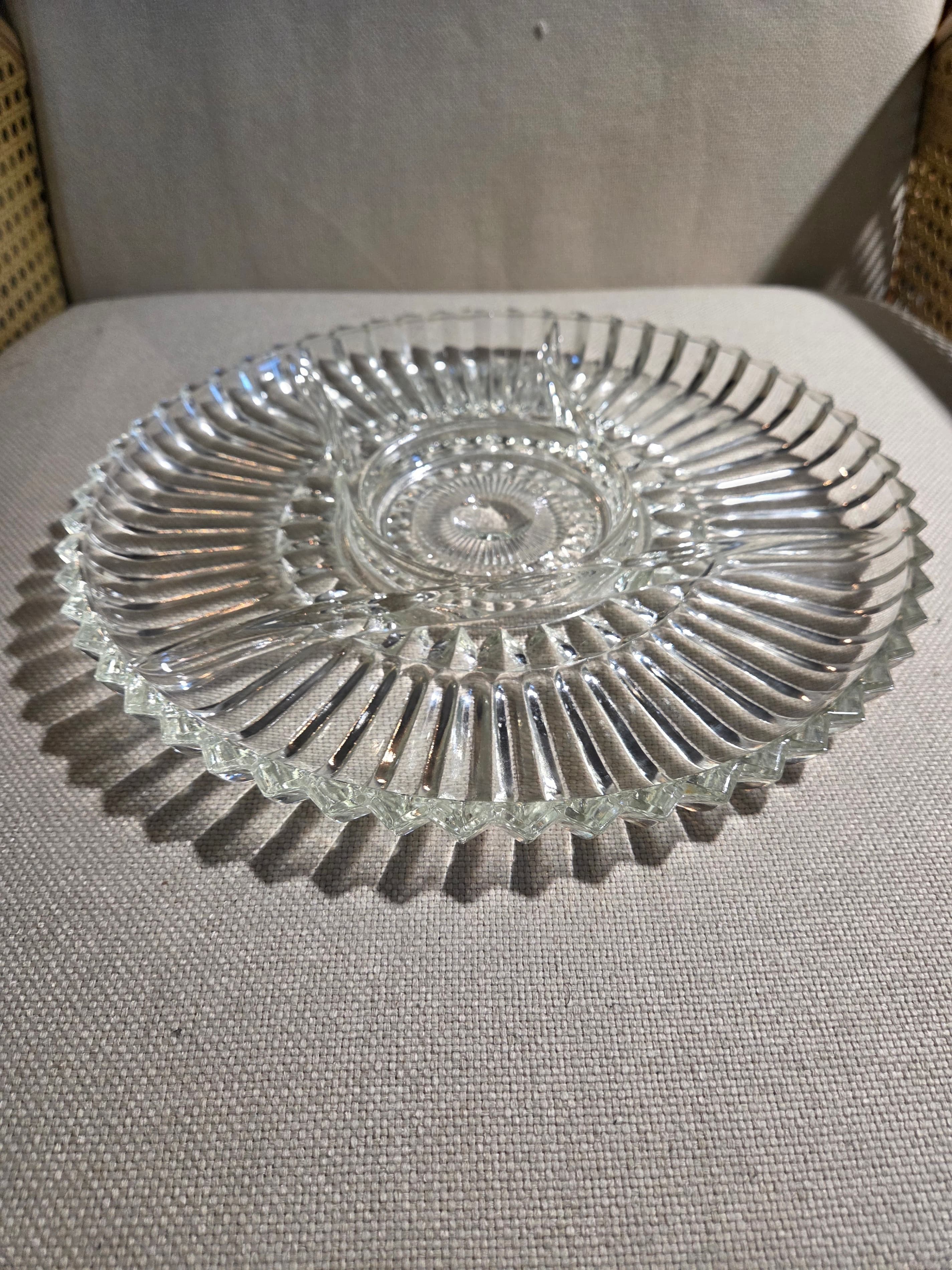 Vintage Clear Pressed Glass 3 Section Divided Relish Tray Sawtooth Rim 11 Inch - Thumbnail 5