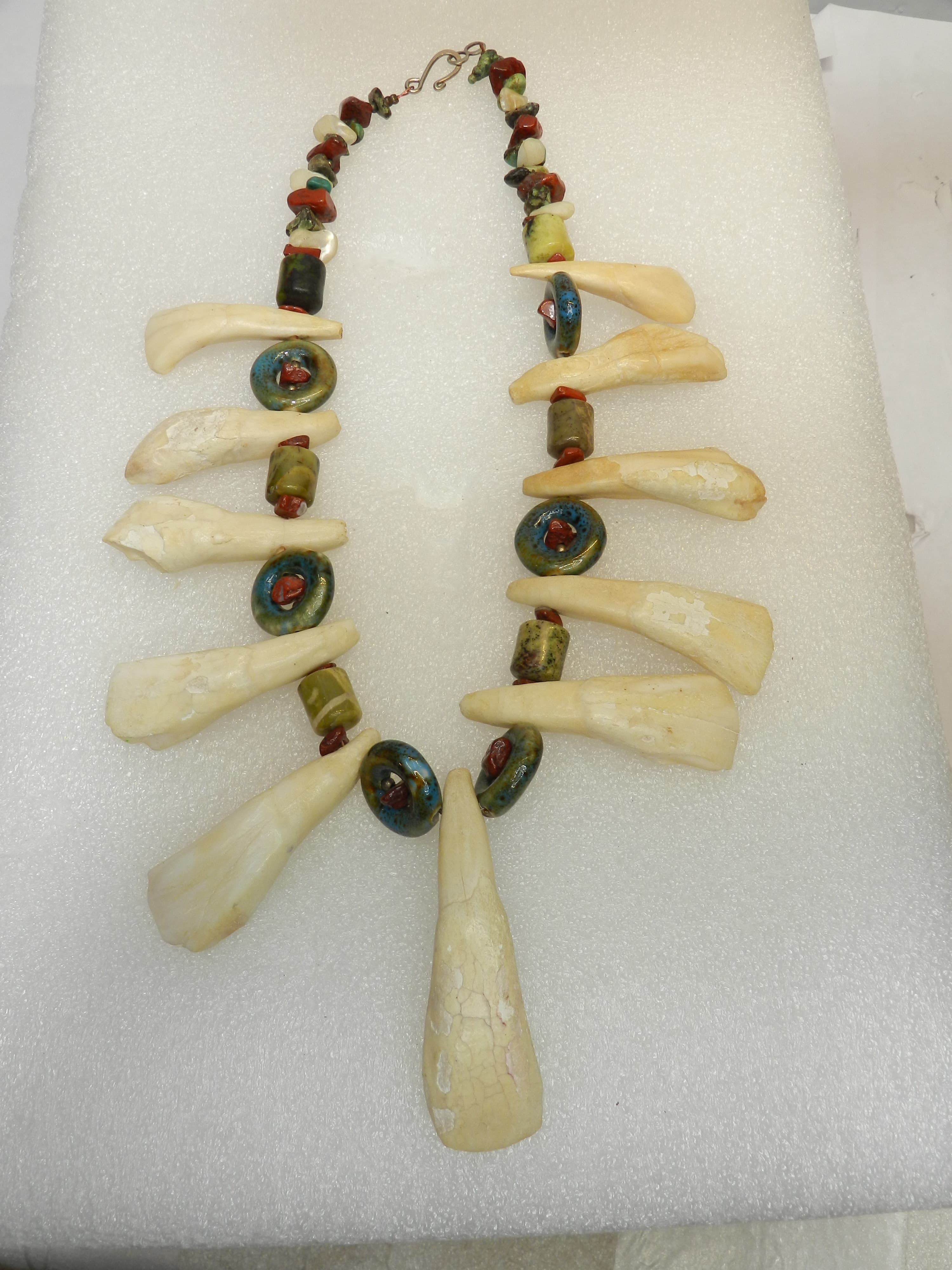 Native American Handmade Buffalo Tooth w/ Stone & Glass Beads Necklace 17" (O37S - Thumbnail 3
