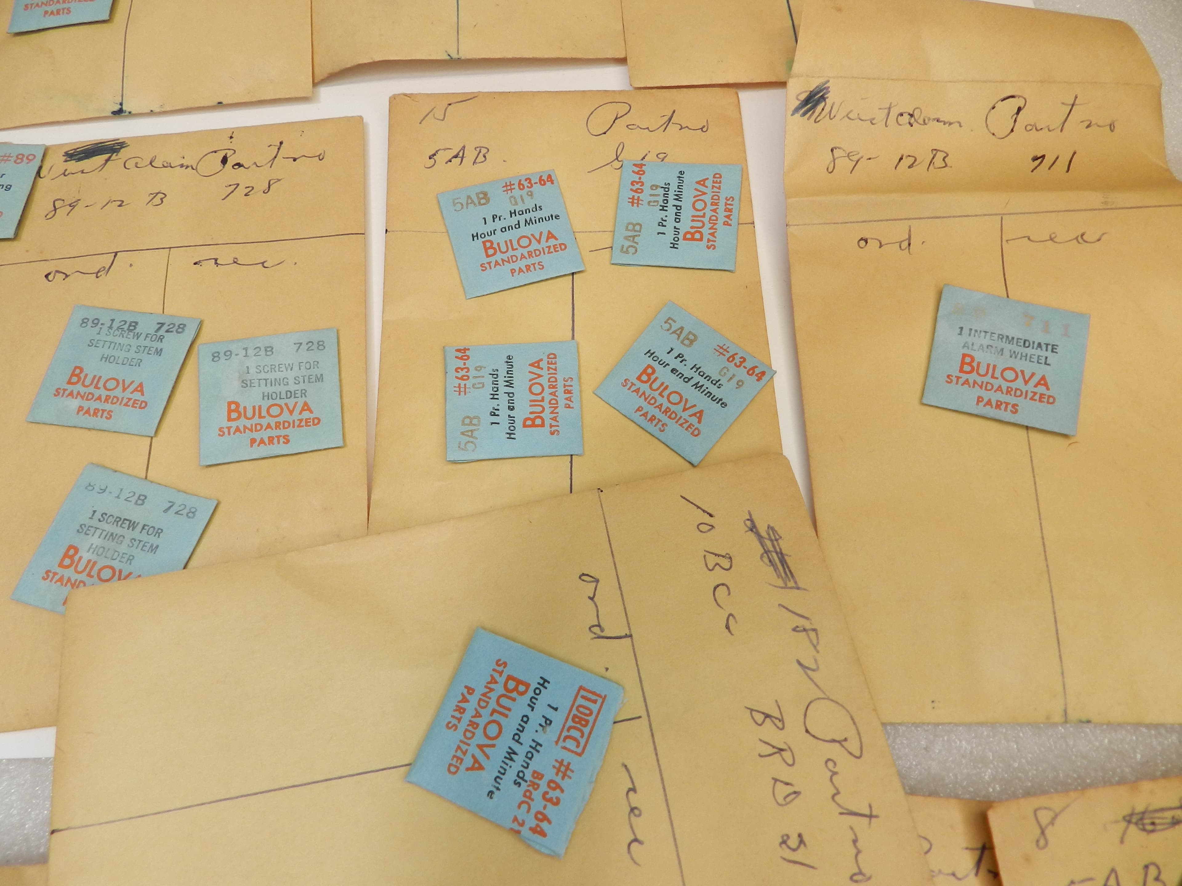 Vintage New Old Stock Watchmaker Bulova Standardized Parts Mixed 90pcs  (O38J) - Thumbnail 13