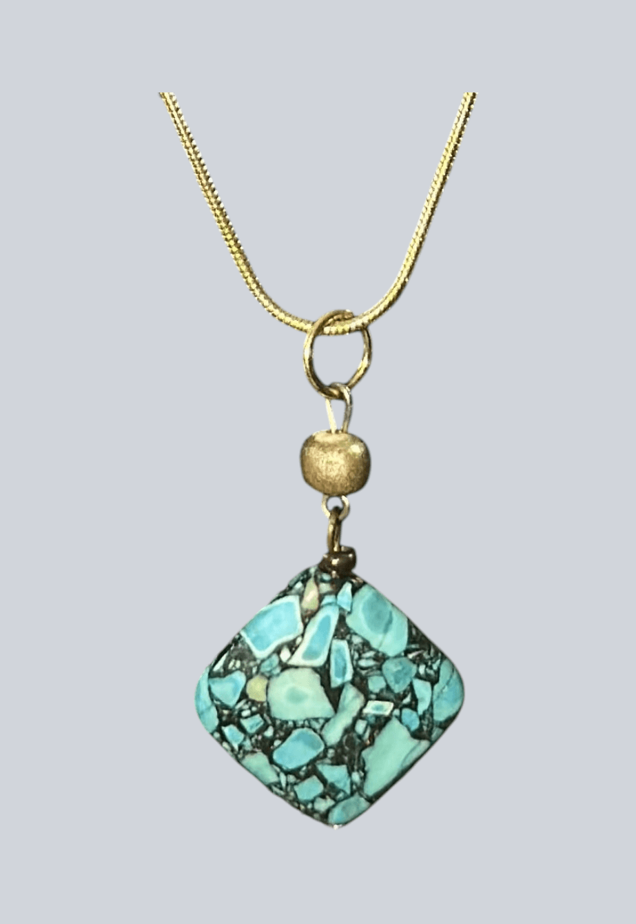Vintage Pendent Faux Turquoise Western Style Goldtone Necklace 18"