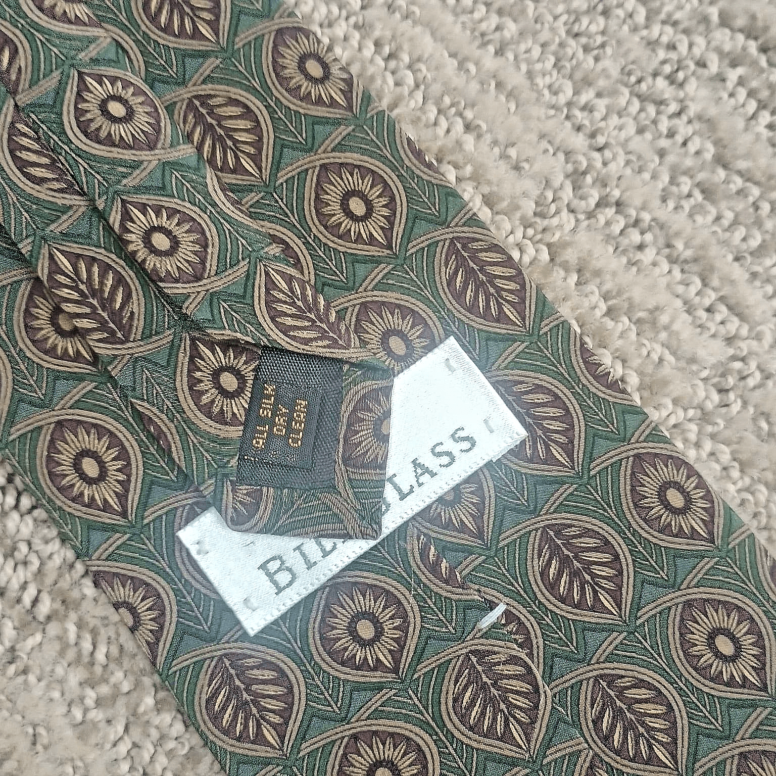 Bill Blass Green Silk Tie Geometric Floral Medallion 56" X 3.50 - Thumbnail 3