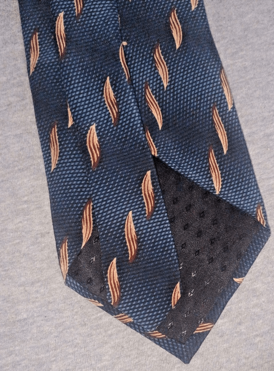 Bill Blass Black Label Blue Silk Leaf Pattern Necktie 56 " X 3.75" Executive - Thumbnail 5