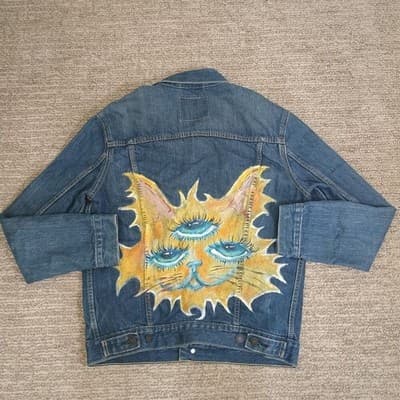 Levi's Trucker Jacket Men's Size Medium Denim 100% Cotton Painted 3 Eyed Cat - Thumbnail 4