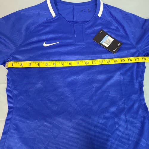 Nike Dri-fit Womens Medium jersey style athletic shirt New with Tags - Thumbnail 2