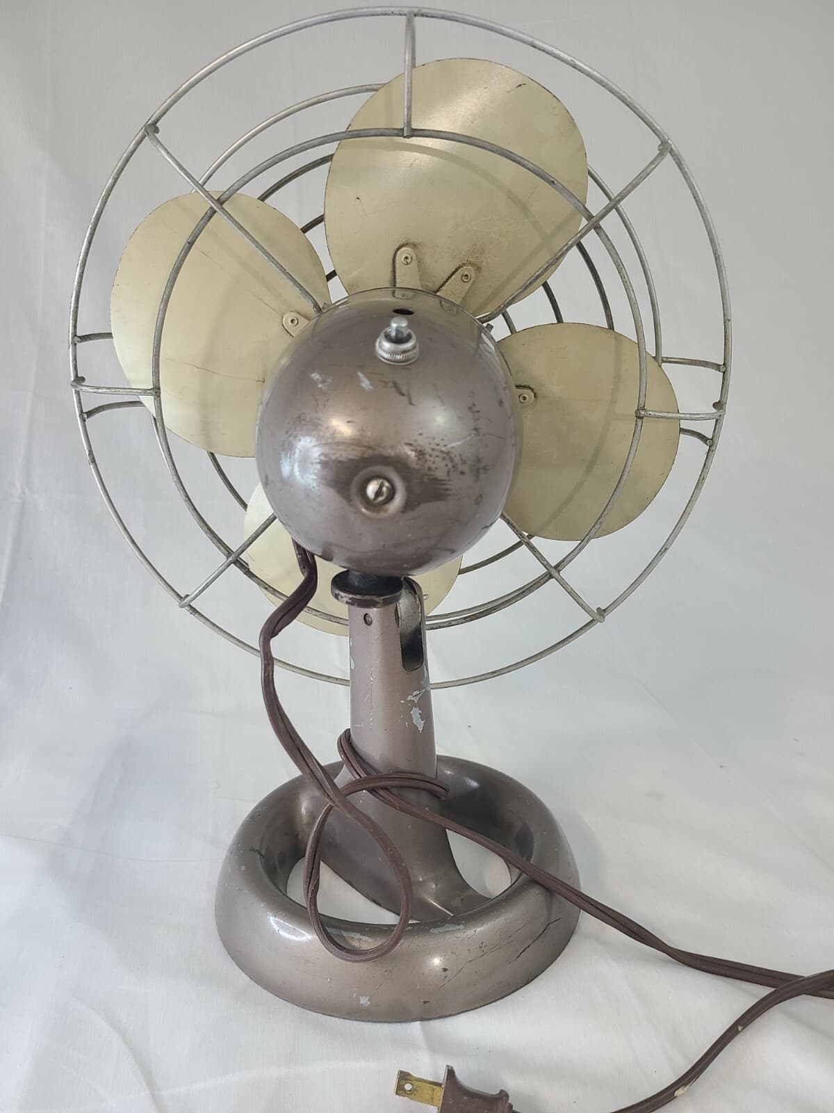 Vintage Emerson Electric Of St. Louis Metal Mid-Century / Industrial Table Fan - Thumbnail 6