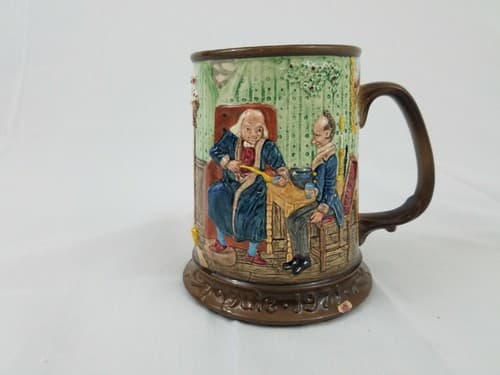 BESWICK, JULE 1971 ENGLAND COLLECTORS COMMEMORATIVE Embossed Large MUG