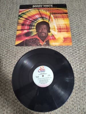 BARRY WHITE - IS THIS WANTCHA WONT - 20th CENTURY RECORDS - T516 - RELEASED 1976
