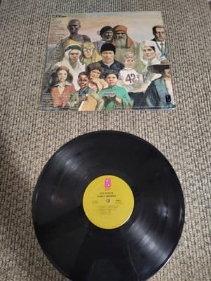 The O'Jays Family Reunion Gatefold Record LP Vinyl 1975 PZ 33807 - Thumbnail 3