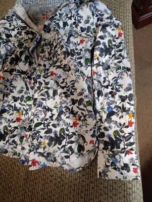 Robert Graham STEVENS Floral Linen Blend Excellent Condition. Size: Medium - Thumbnail 3