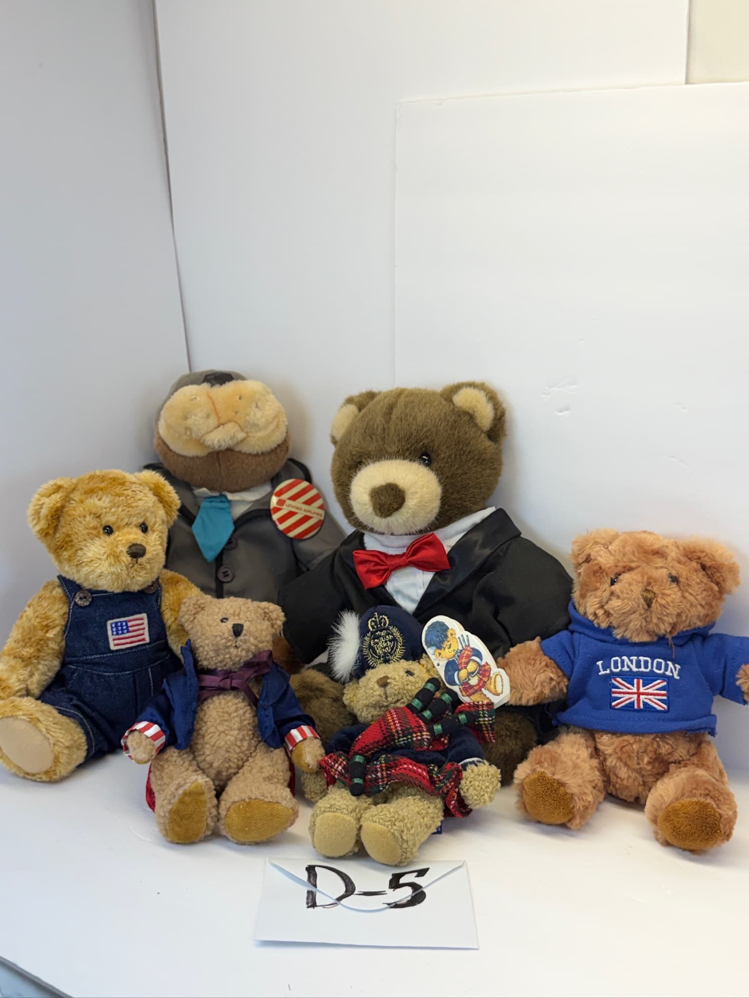 Lot of 6 Collectible Teddy Bears United Airlines English Teddy Bear Co. Plush