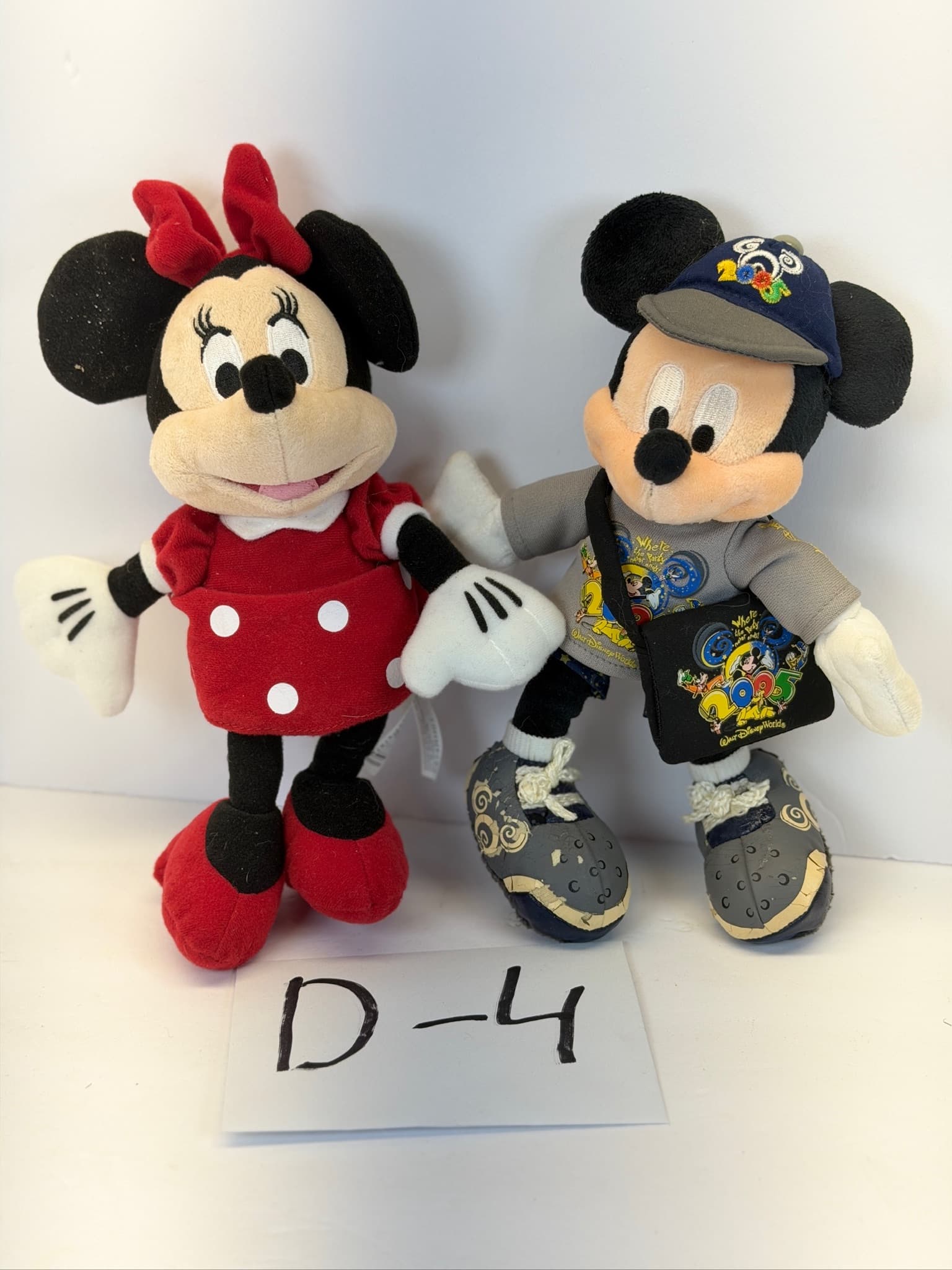 Disney World 2005 Mickey & Minnie Plush Set - Storage Location Number: D-4