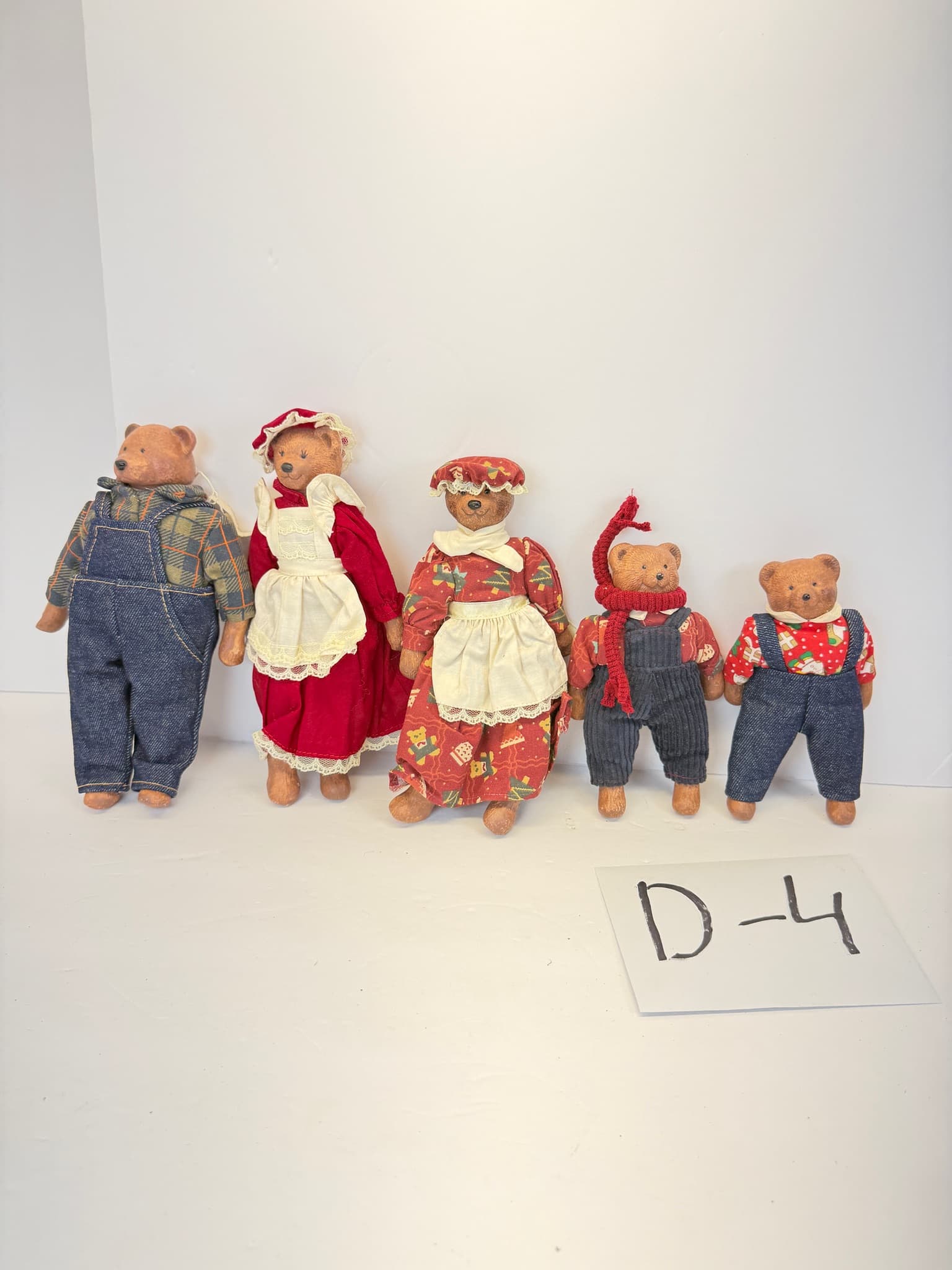 Lot of 5 Christmas Teddy Bear Figurines Holiday Decor D-4