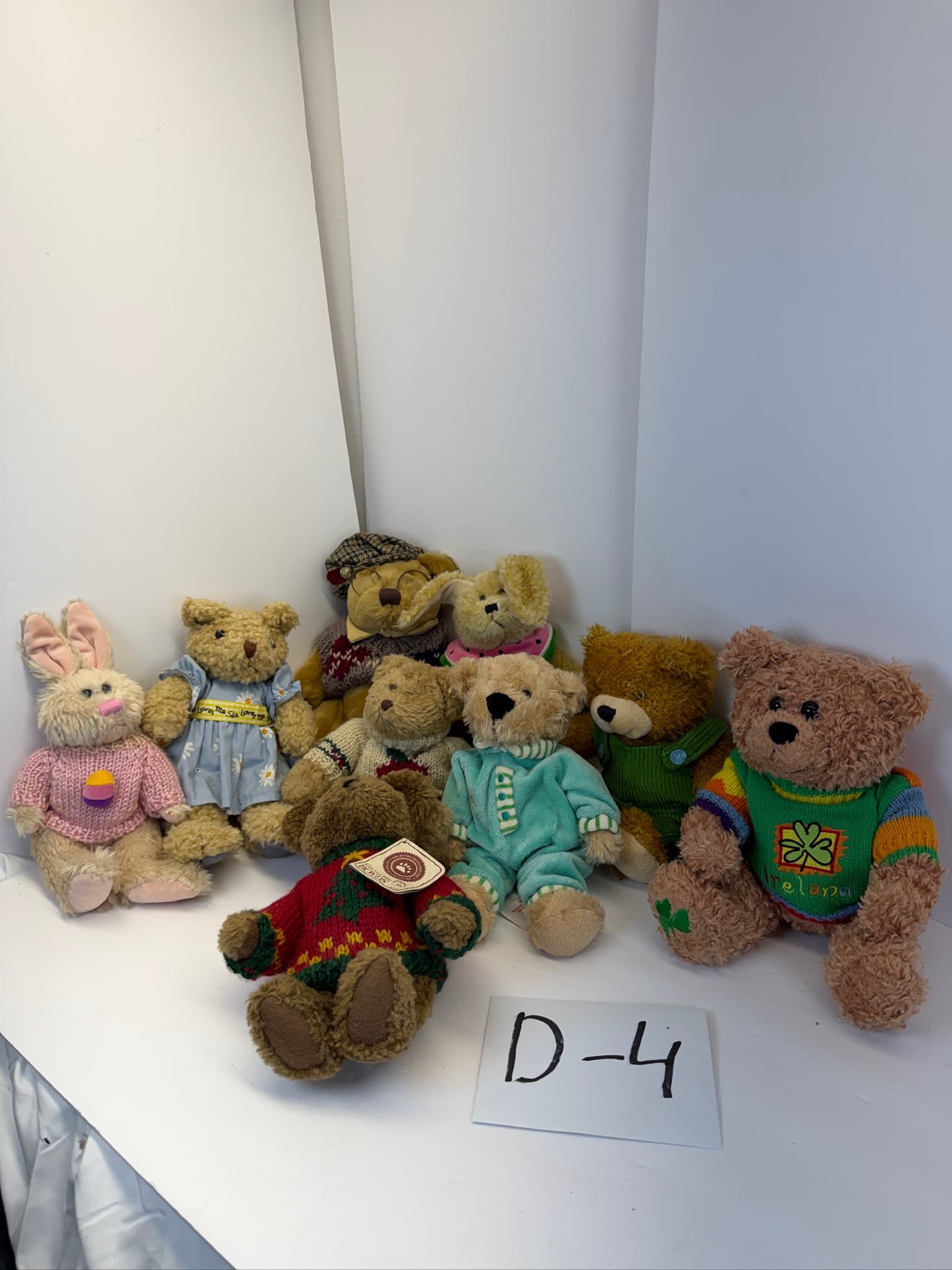 Lot of 8 Vintage Boyds Bears & Pickford Plush Collectibles D-4