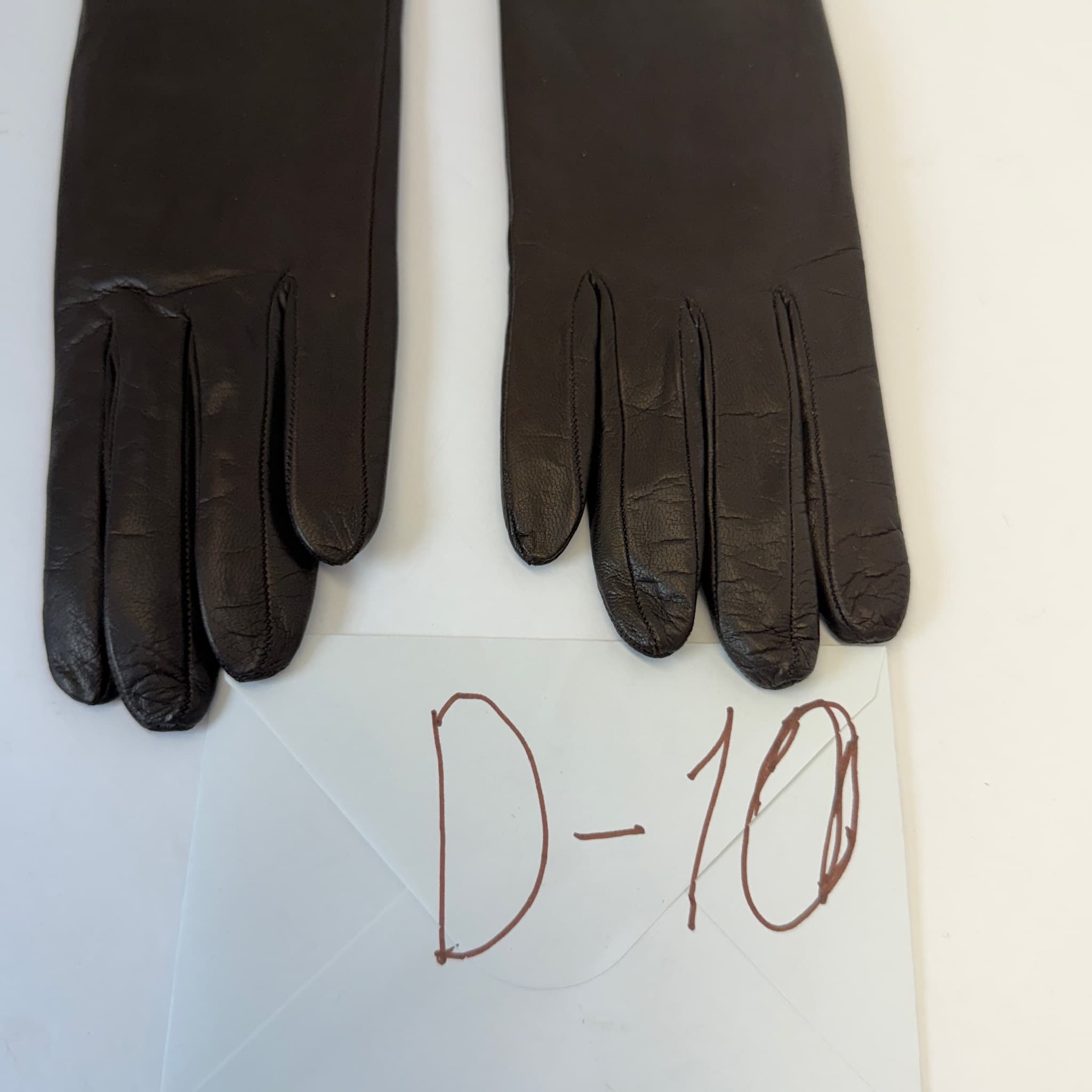 Neiman Marcus Leather Gloves 100% Cashmere Lined Women's Size 6 1/2 New w/Tags