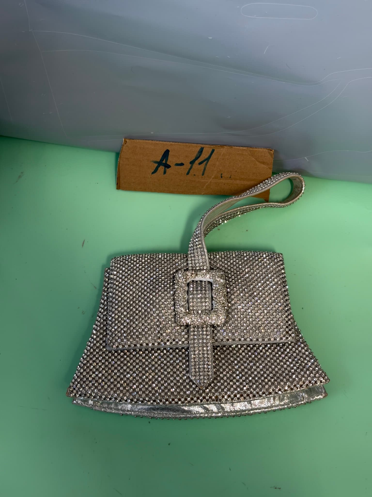 Rhinestone Evening Clutch Handbag Silver Tone Magnetic Snap Detachable Chain