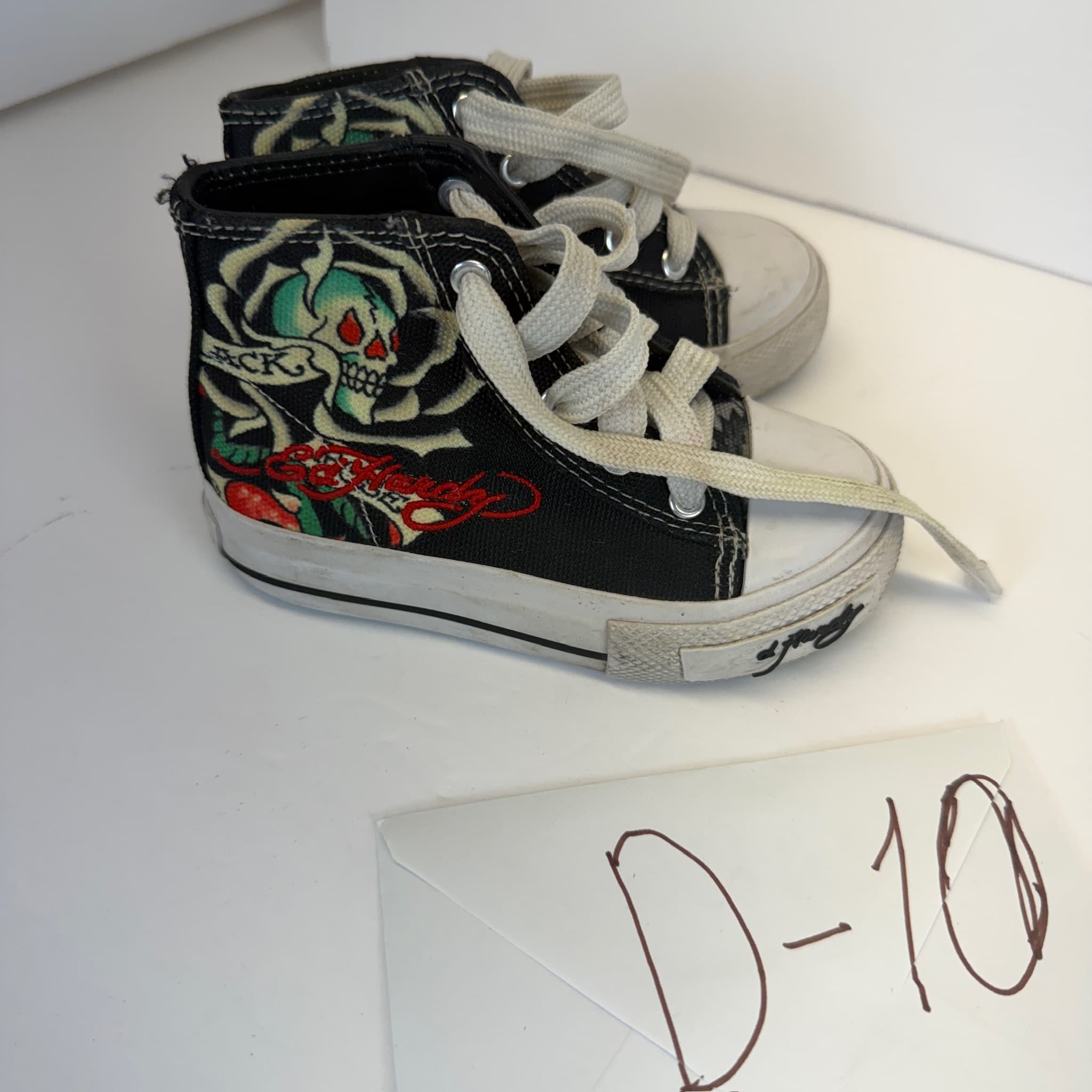 Ed Hardy Kids High Top Skull Rose Sneakers Size 7 (USA) Lace Up Graphic Print