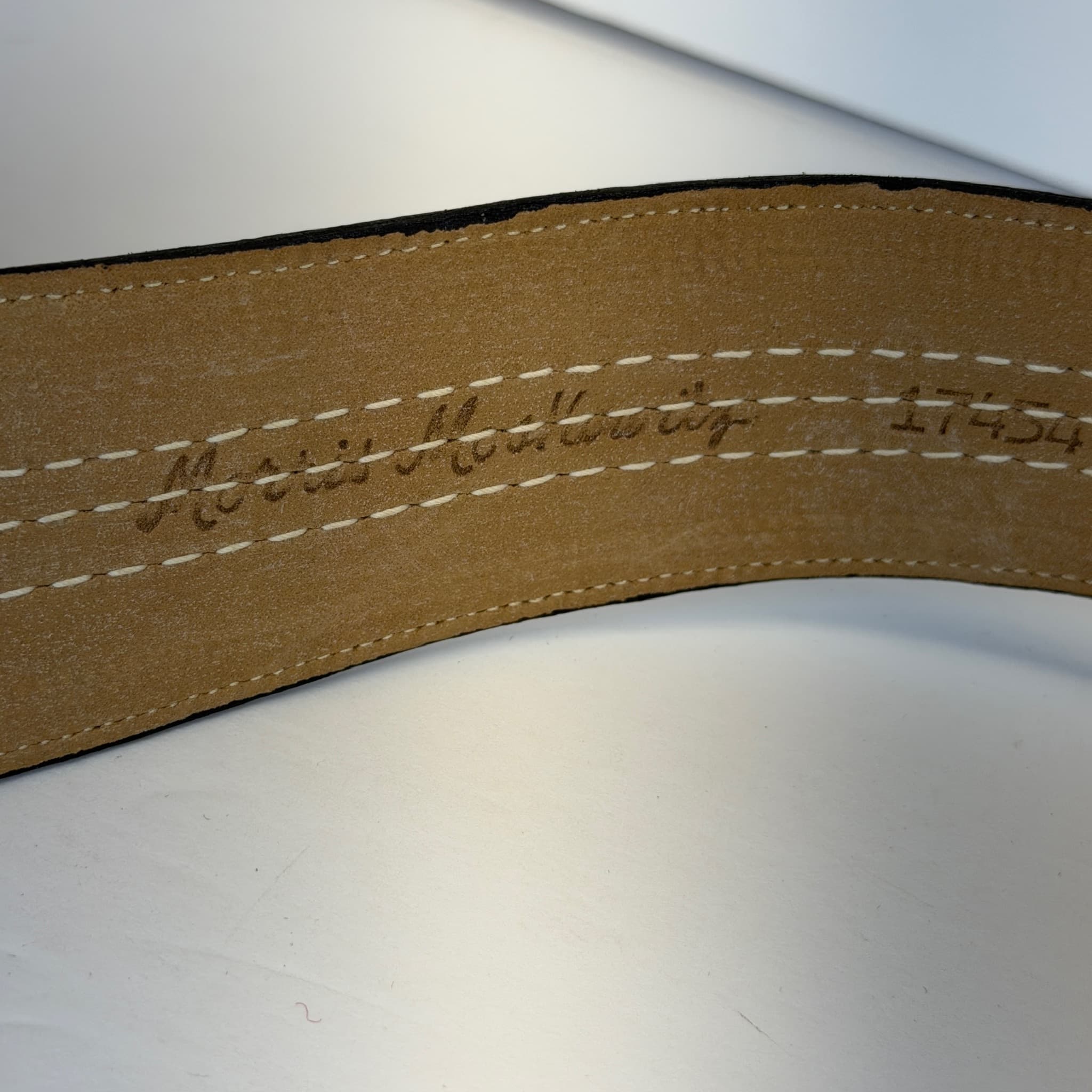 Morris Moskowitz Leather Double Buckle Belt Women's Size 30 Gold Tone Hardware - Thumbnail 8