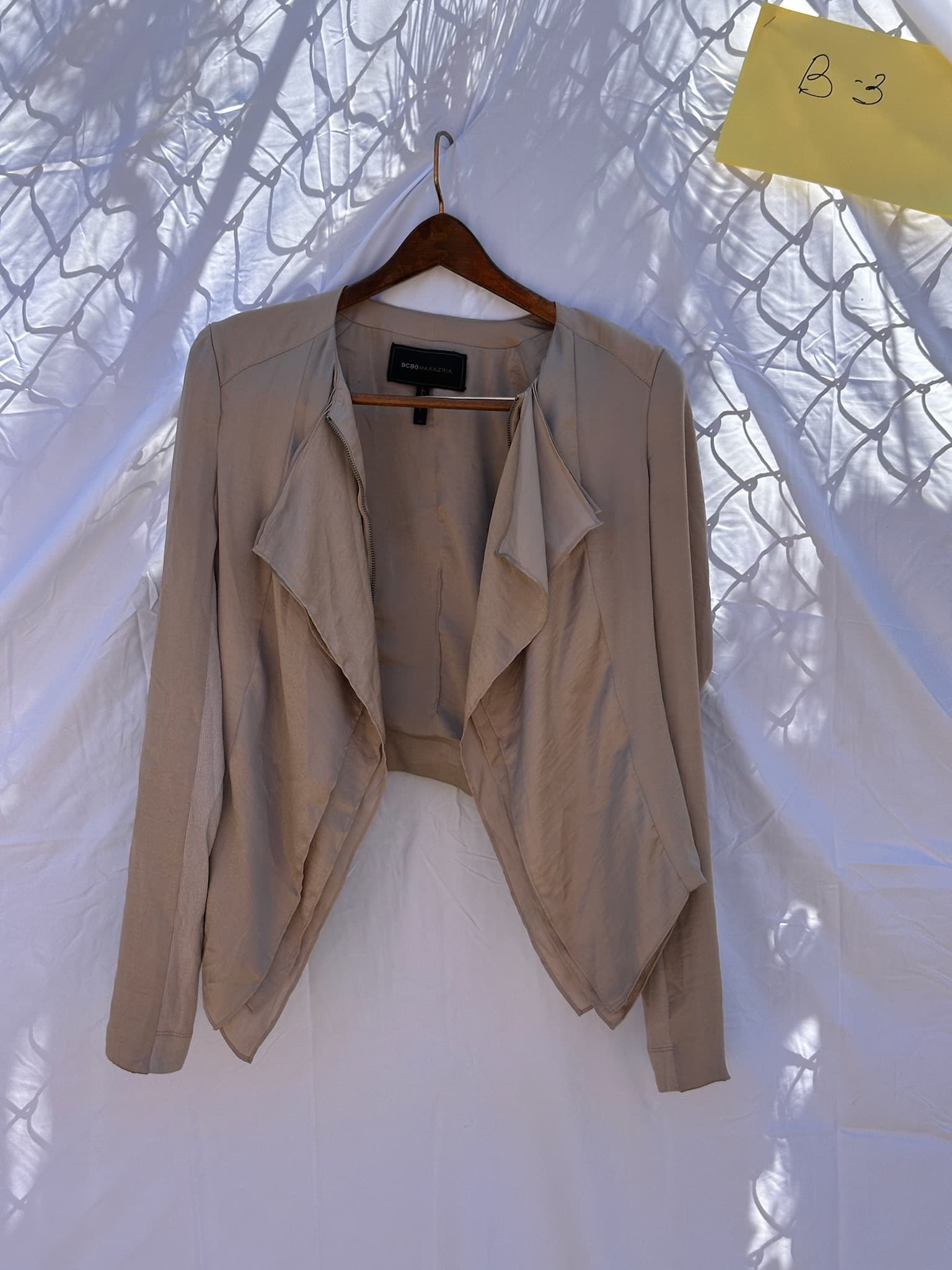 BCBGMAXAZRIA Women's Beige Waterfall Jacket XS Lightweight Zipper Front