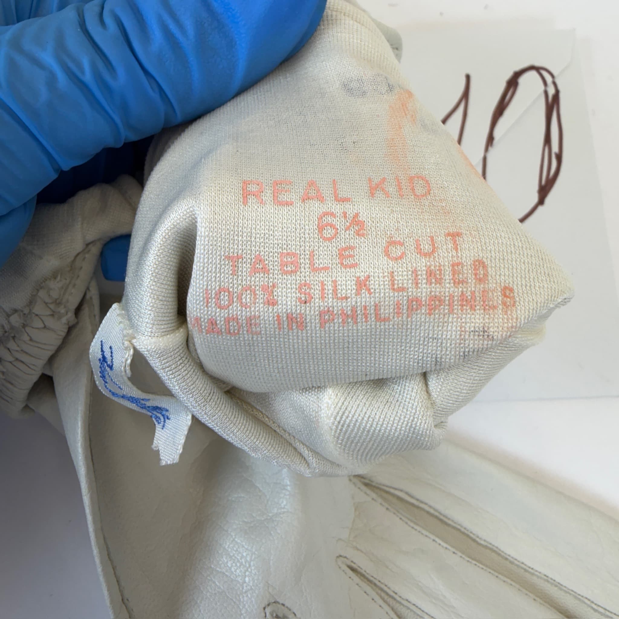 Van Raalte Real Kid Gloves 6 1/2 Silk Lined Table Cut Bone NEW w/ Defects - Thumbnail 7