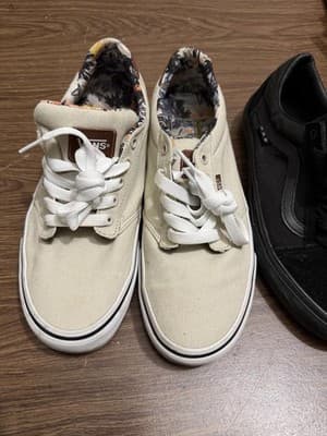 Lot of 2 Vans Shoes Men’s Size 8 – Beige Canvas & Black Suede/Canvas size 8 - Thumbnail 2