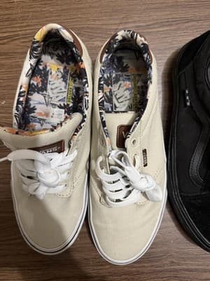 Lot of 2 Vans Shoes Men’s Size 8 – Beige Canvas & Black Suede/Canvas size 8 - Thumbnail 3