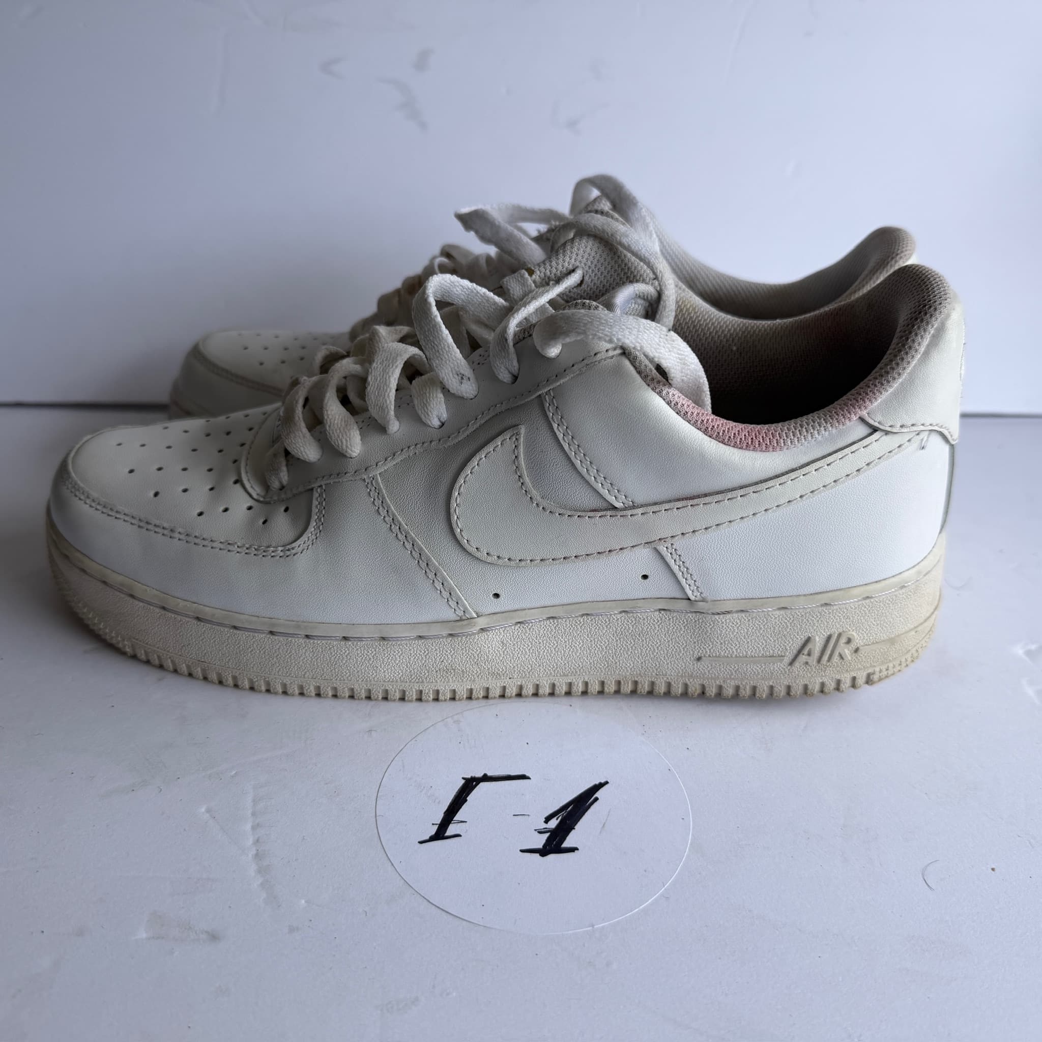 Nike Air Force 1 White Leather Sneakers Men's US 10 Used - Good w/ Extra Laces