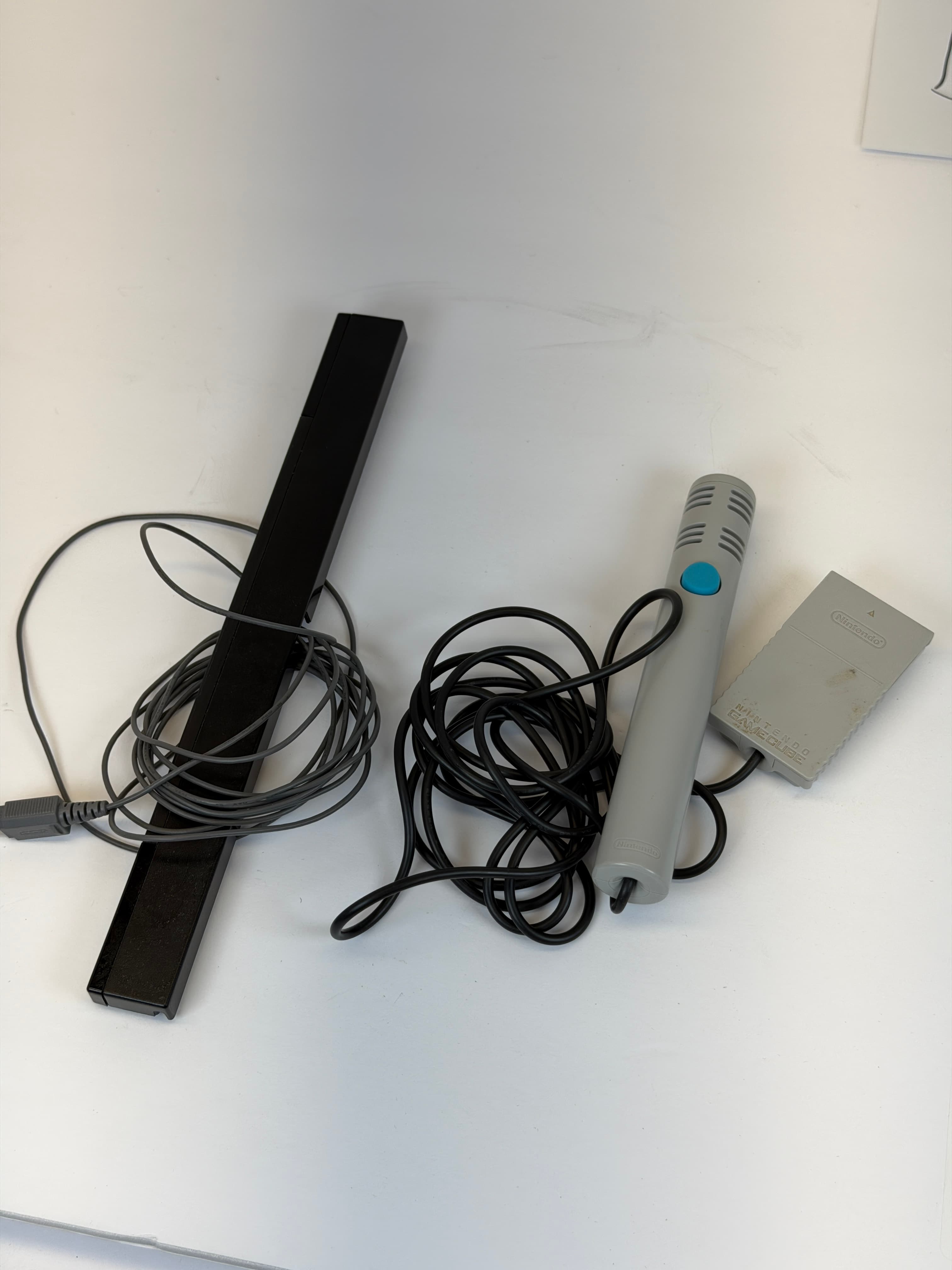 Nintendo GameCube Microphone & Sensor Bar Bundle - Used - Good