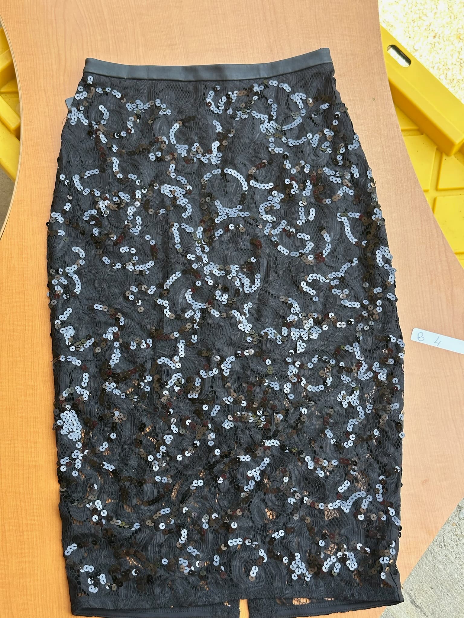 Express Black Sequin Lace Pencil Skirt Women's Size 0 New With Tags