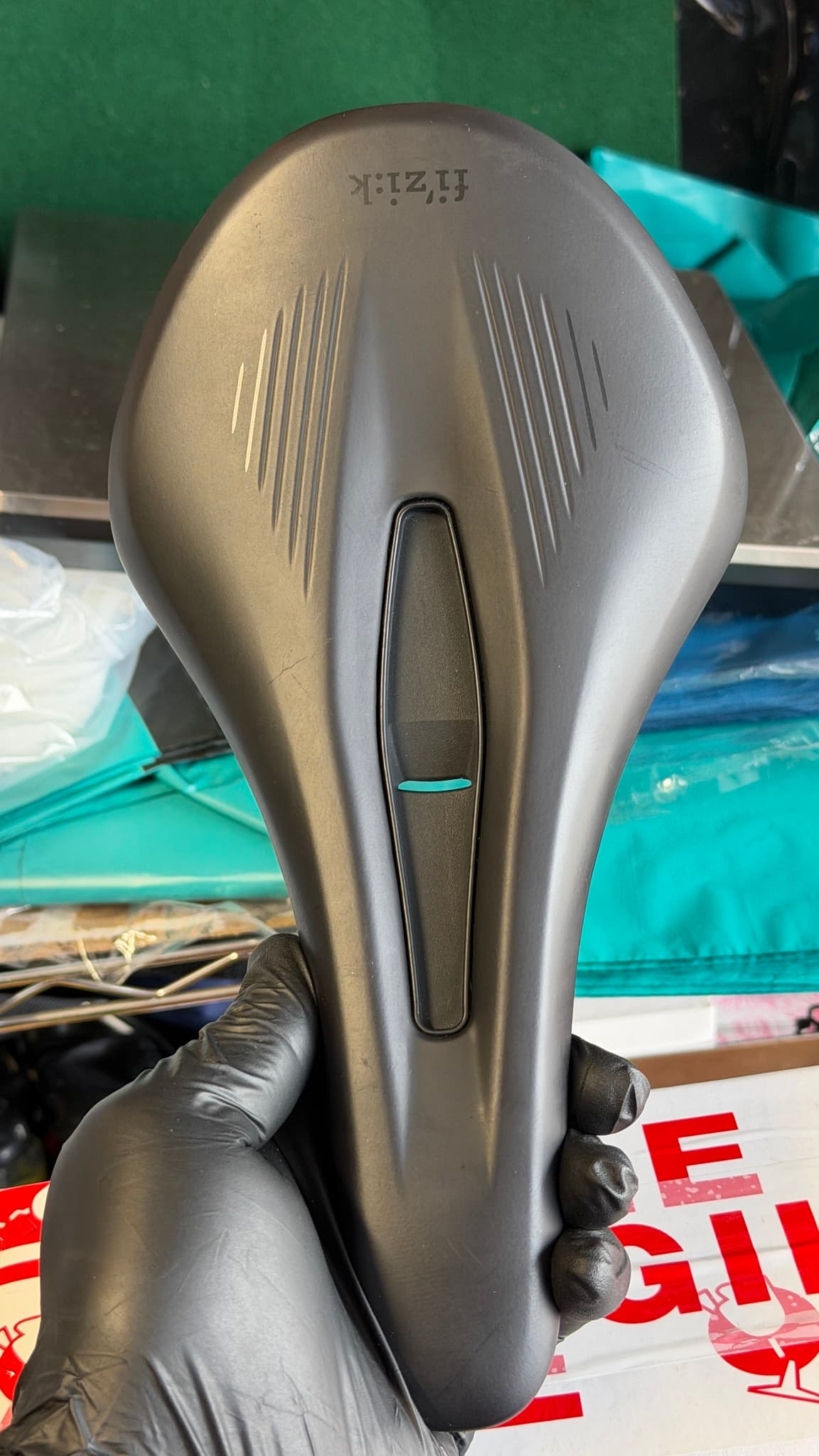 fi'zi:k Argo Vento R5 140mm Bicycle Saddle - Used - Good