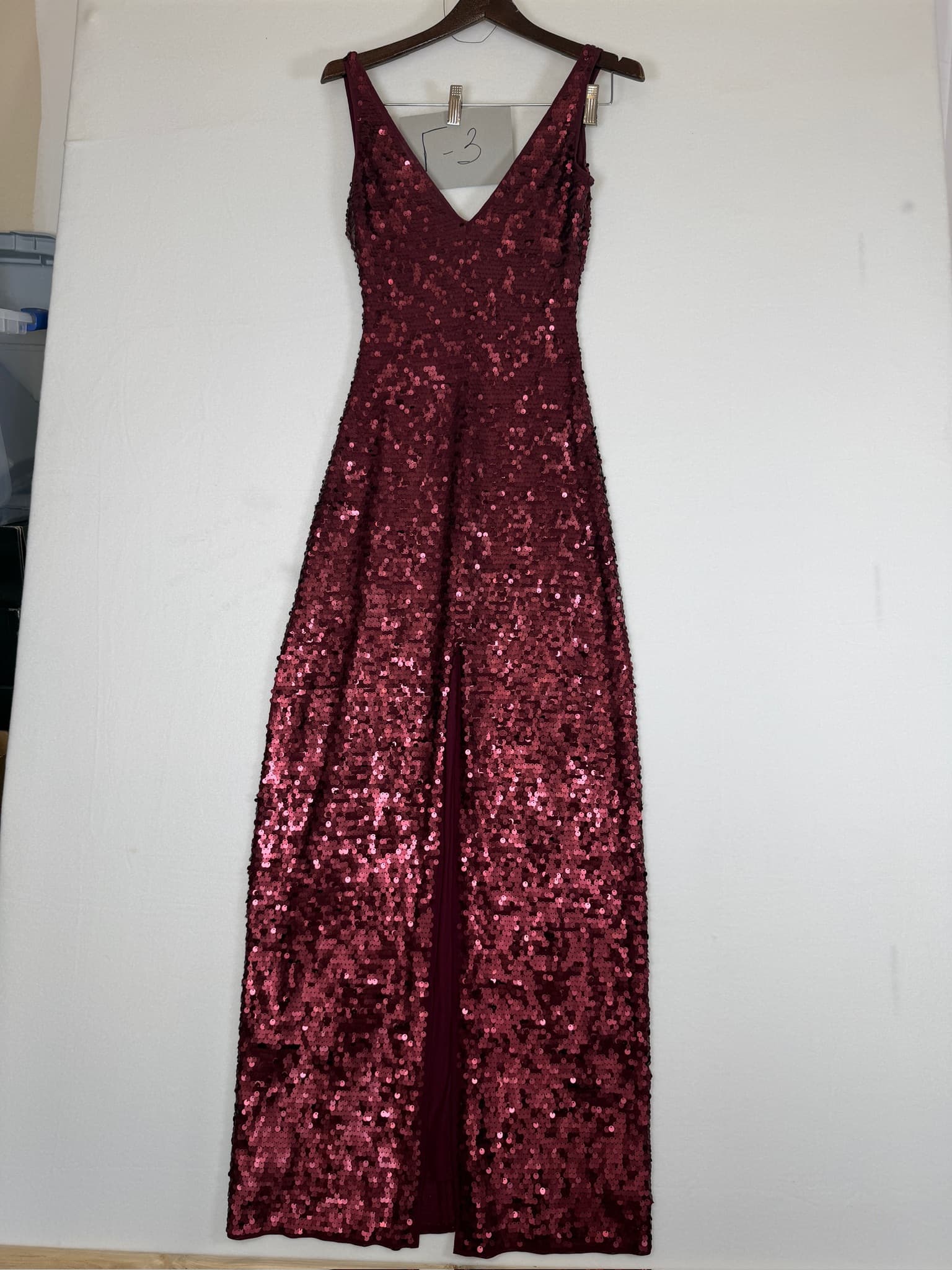 BCBGMAXAZRIA Sumner Sequined V-Neck Sleeveless Maxi Dress Slit Burgundy XXS