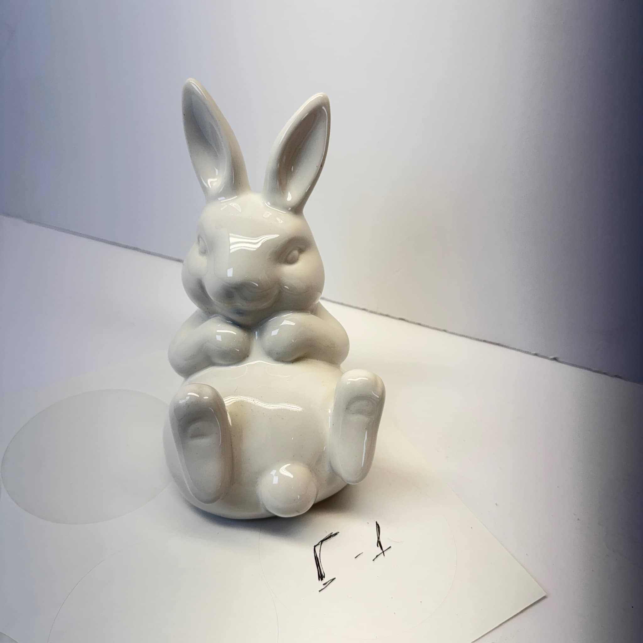 Ceramic Bunny Figurine Easter Decor Pre-owned Excellent