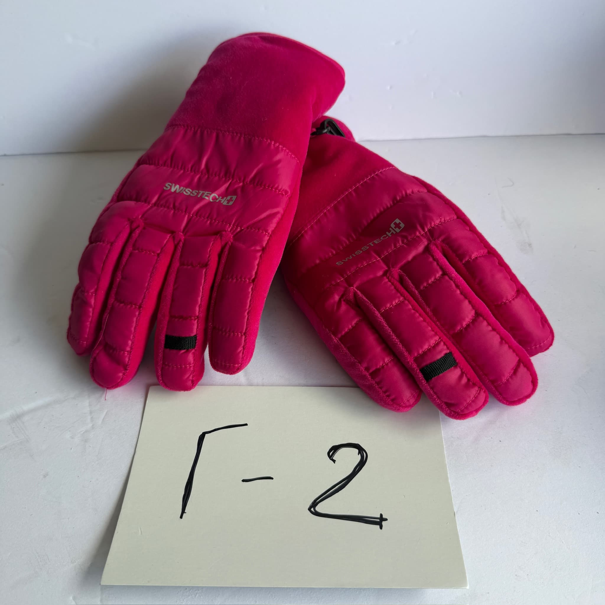 SWISSTECH Padded Fleece Lined Gloves Women's L-XL Pink Water Resistant