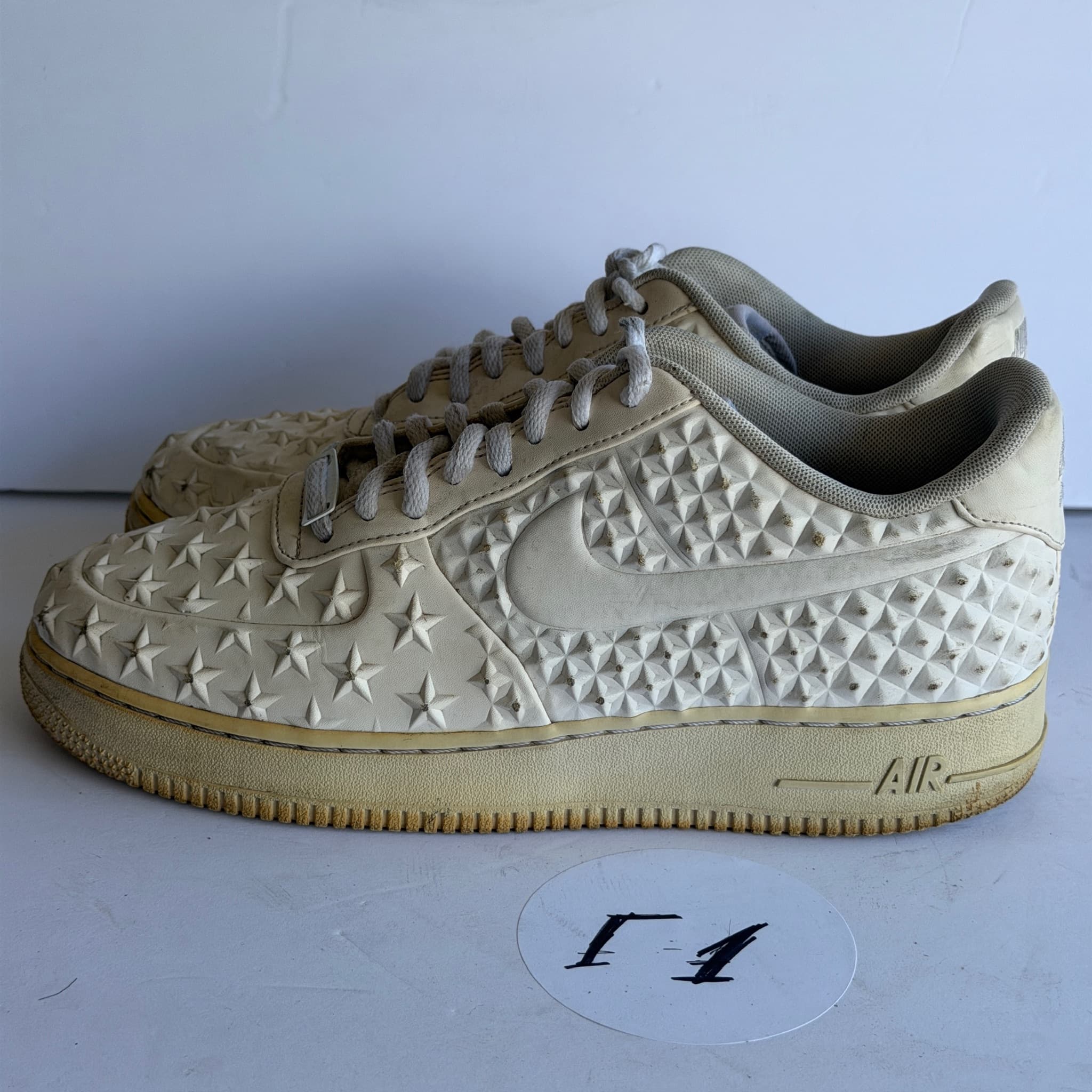 Nike Air Force 1 Men's Shoes Size 9.5 Star Embossed Used - Good