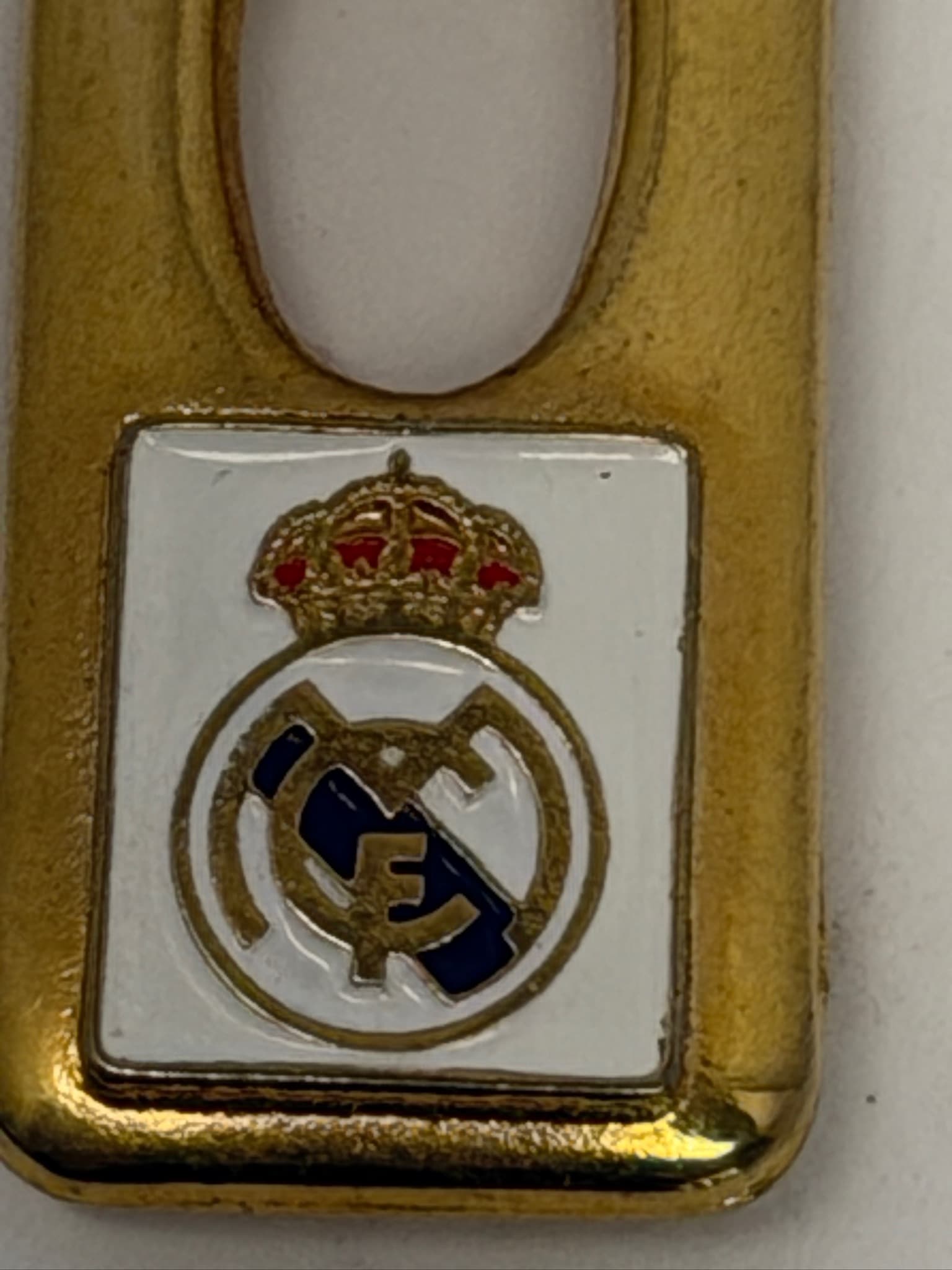 Real Madrid Fundado Año 1902 Crest Gold Tone Metal Keychain Collectible - Thumbnail 4