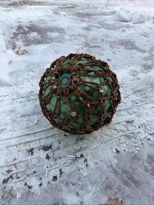 Vintage Green Glass Fishing Floats w Rope Net Nautical Decor Set of 2 - Thumbnail 3