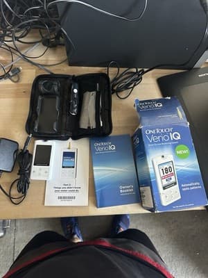 OneTouch Verio IQ Glucose Monitoring System Kit with Case & Charger - Parts