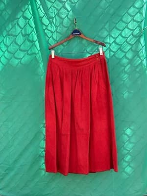 Mark Shale Red Leather Skirt Women M Pleated Midi Button Detail