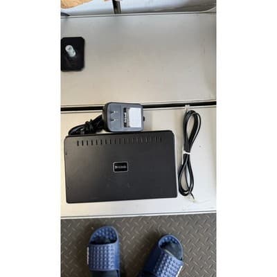 D-Link DGS-2208 8-Port Desktop Gigabit Switch Black Silver Network Hub